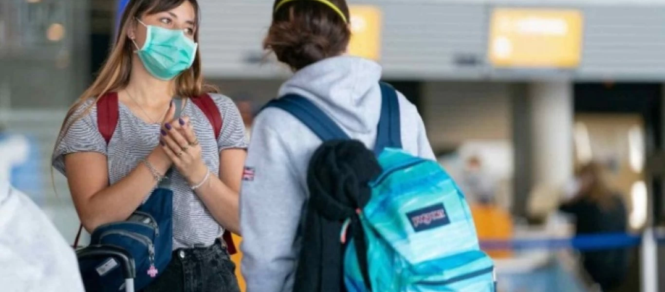 Η επιτροπή λοιμωξιολόγων για ποιο λόγο δεν μειώνονται τα κρούσματα παρά τα σκληρά μέτρα